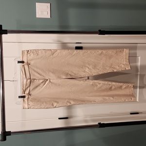 LOFT Riviera slim ankle pant in Soft Wheat size 12.